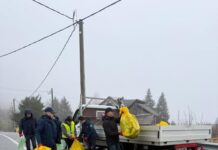 Peste 100 de saci de deșeuri adunați la Colibița, în urma unei acțiuni de ecologizare